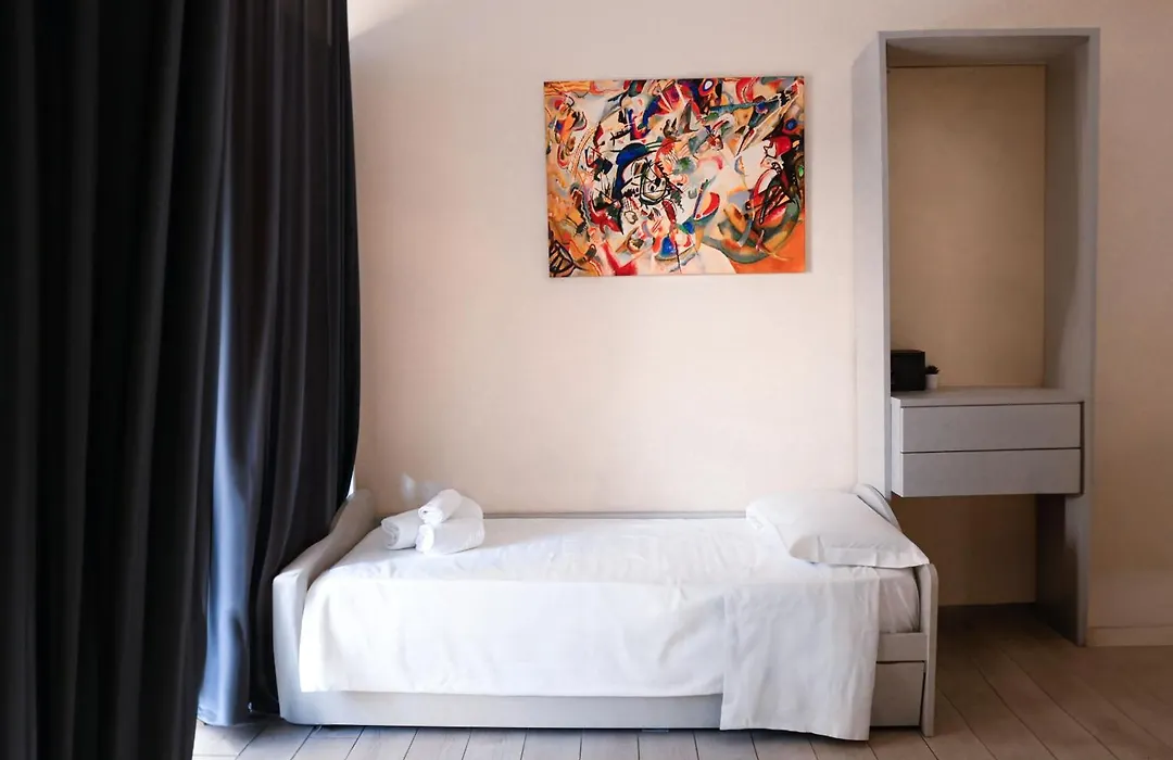B&B Bovio Square XIV-1